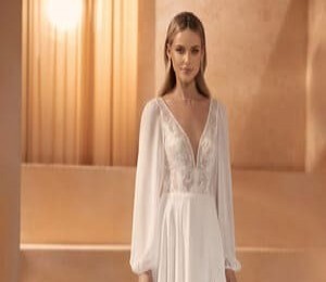 Obrázek ženy se svatebními šaty Ramona z nové kolekce značky Bianco Evento
